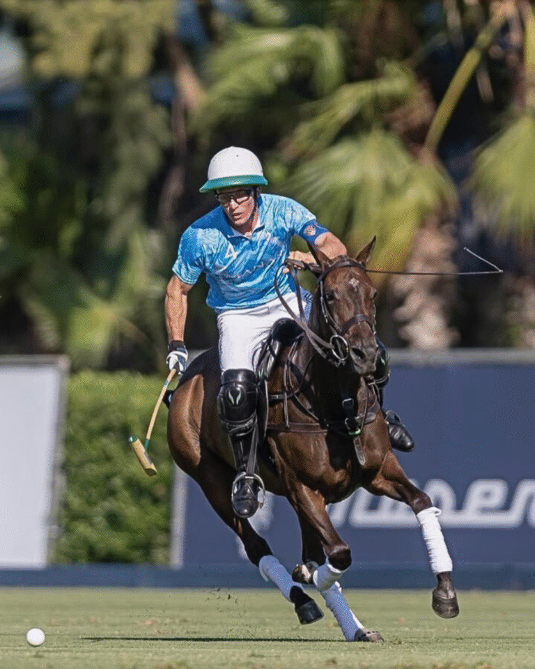 Lee más sobre el artículo Barto Castagnola en Sotogrande: Polo, Rendimiento y Prestigio